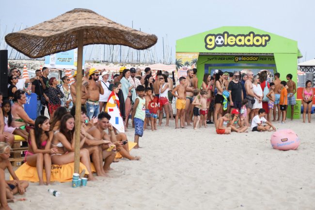 vertical-summer-tour-2024-spiaggia-lungomare-centro-civitanova-FDM-9-650x433