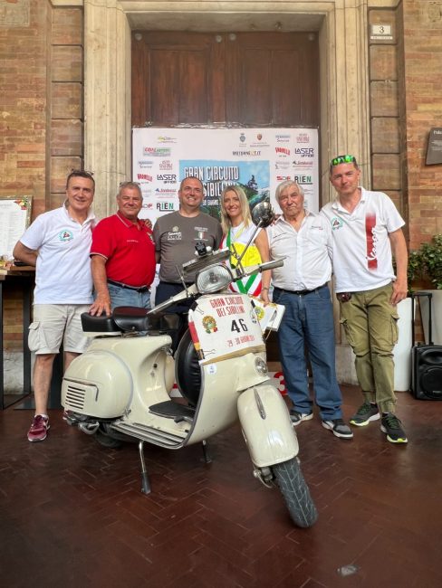 vespa_club-2-488x650