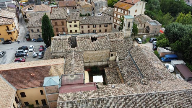 crollo-Chiesa-del-Santissimo-Crocifisso-di-Tolentino-7-650x366
