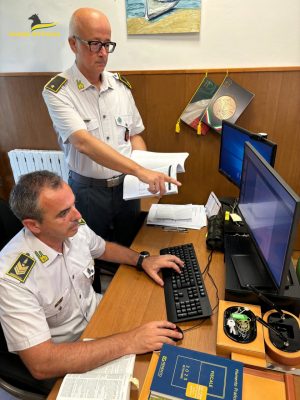 guardia-di-finanza-porto-recanati