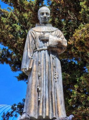 un-monumento-dedicato-a-Fra-Giuseppe-in-Bolivia
