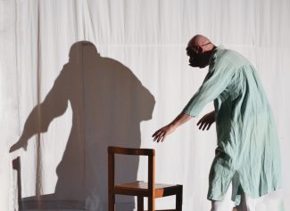 Giovannino-innamorato-Compagnia-teatrale-Controvento-Casa-Circondariale-di-Pesaro-Ph.-Umberto-Dolcini