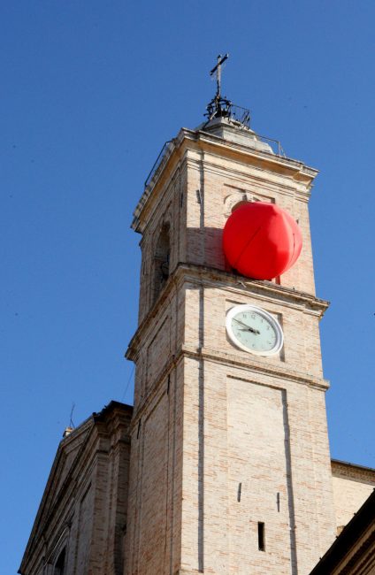 Naso-Rosso-Campanile-Chiesa-1-scaled clown