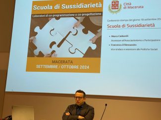 Scuola-di-sussidarieta-3-325x244