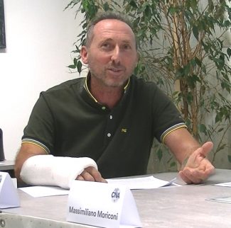 Simone-Giglietti-imprenditore-edile-1-325x322