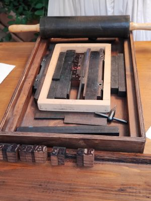 Stampa-a-caratteri-mobili-4-300x400
