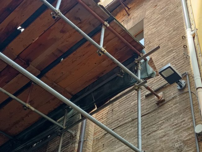 impalcatura_via_berardi_macerata-1-650x488