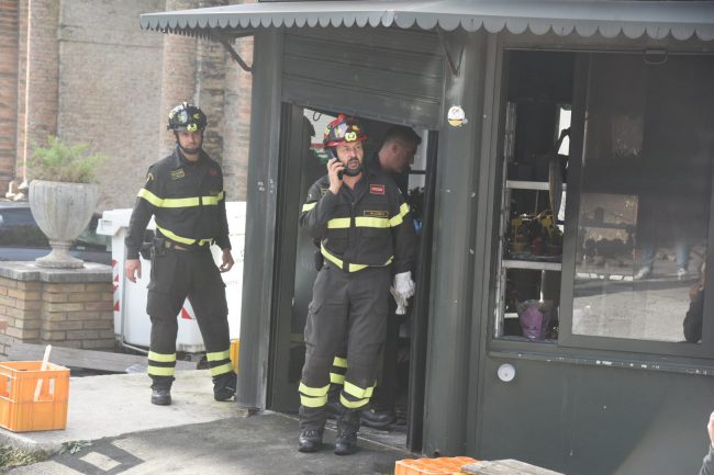 incendio-cimitero2-650x433