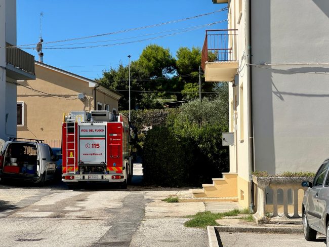 incendio-scantinato-fontespina-2-650x488