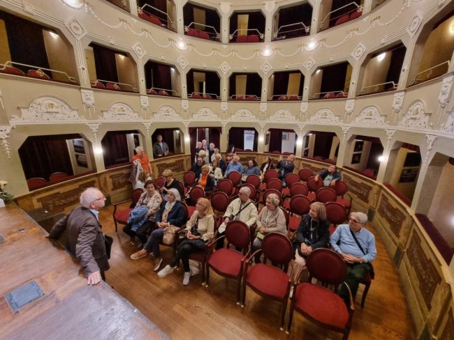 7-TeatroLogge-AlfredoMaulo-650x488