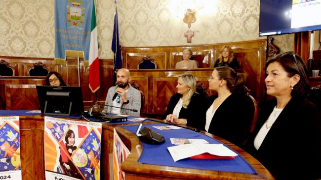 Conferenza-stampa-Fuori-Misura-2-650x366