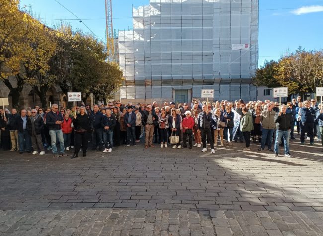 Festa-Pensionati-CNA-Marche-3-Gruppi-650x475