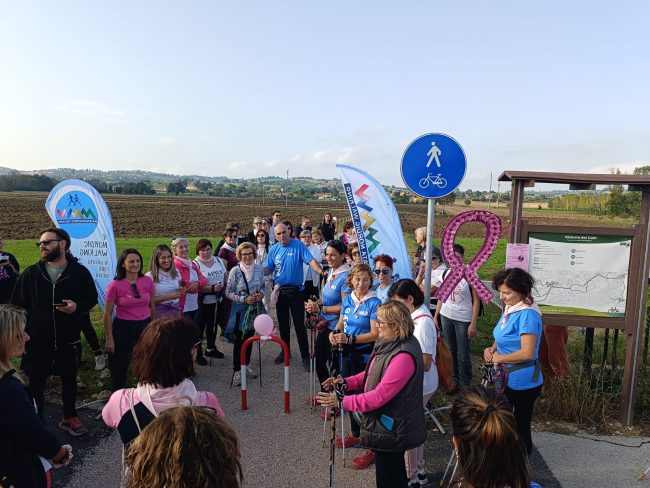 Montecassiano_camminata_in_rosa-6-650x488