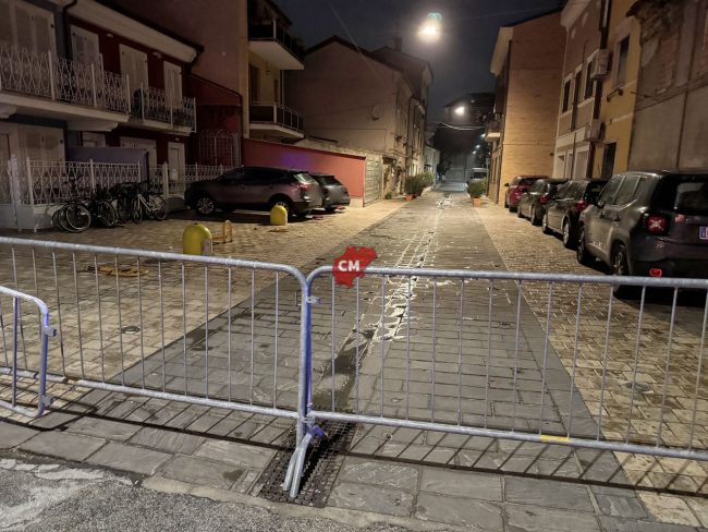 controlli-interforze-discoteca-donoma-corso-garibaldi-civitanova-FDM-16-650x488