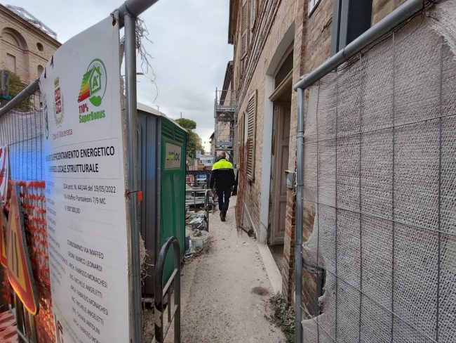 crollo-via-pantaleoni-1-650x488