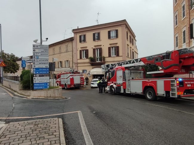 crollo-via-pantaleoni-2-650x488