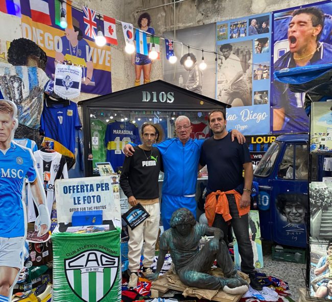 statua-maradona-2-e1728668154882-650x592