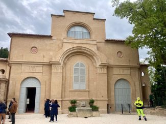 Casa-del-custode-villa-Spada-Treia-1-325x244