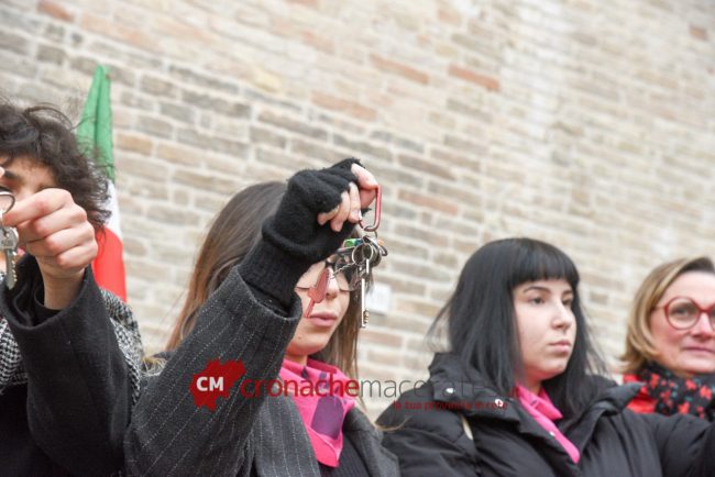 Femminicidio_Giornata-internazionale_FF-12-650x434