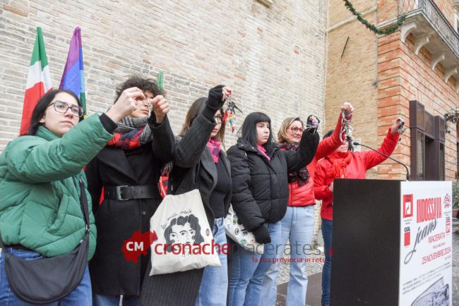 Femminicidio_Giornata-internazionale_FF-13-650x434