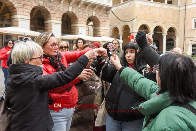 Femminicidio_Giornata-internazionale_FF-4-650x434