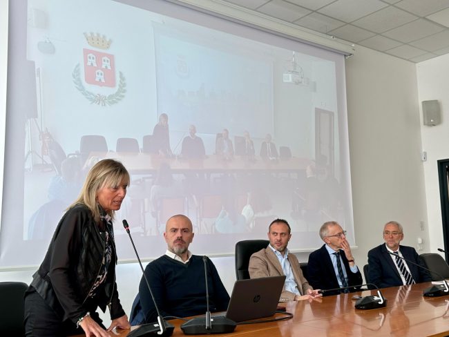 Presentazione-Cresciamo-insieme-4-camerino-6-650x488