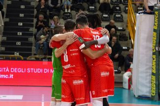 banca-macerata-fisiomed-1-1-325x217