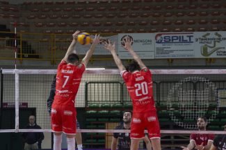 banca-macerata-fisiomed1-325x217