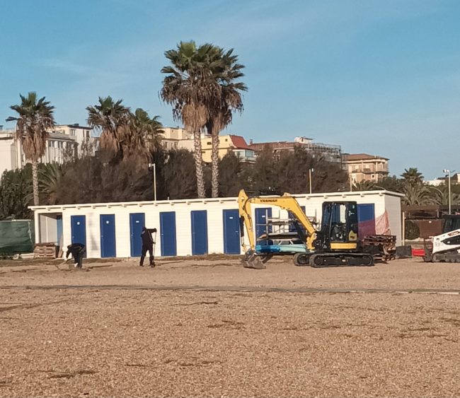 campi-padel-surf-club-3-650x563