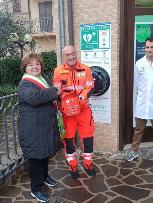defibrillatori-corridonia-3-488x650