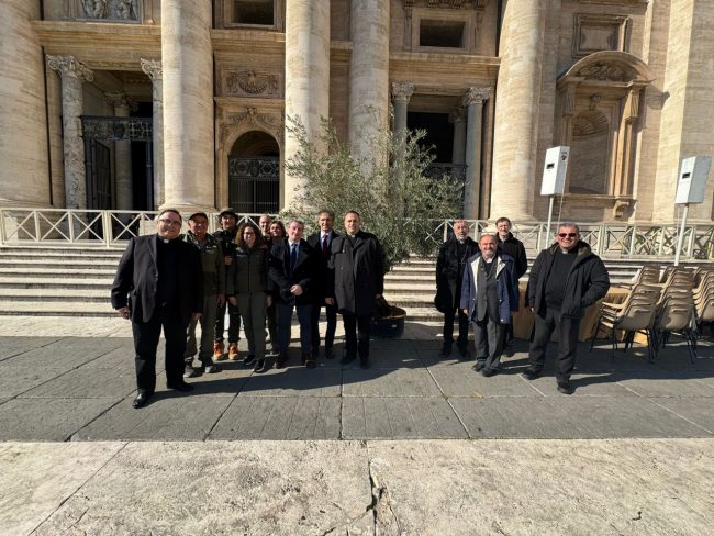 foto-delegazione-fondazione-giustiniani-bandini