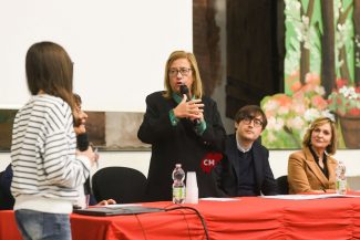 inaugurazione-indirizzo-musicale-scuola-mestica-civitanova-sottosegretario-frassinetti-FDM-11-325x217