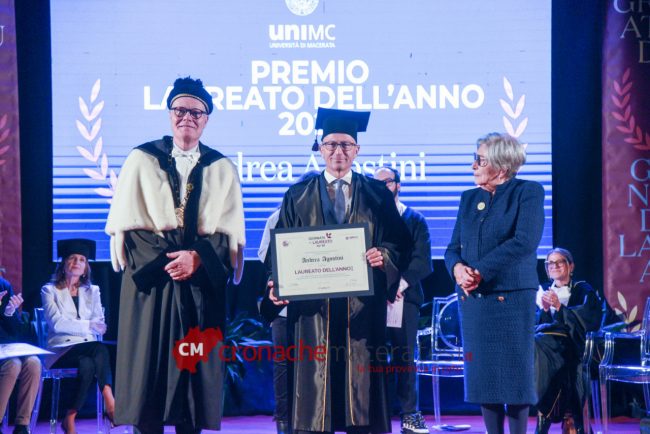 Agostini_Unimc_Giornata-Laureato_FF-23-650x434