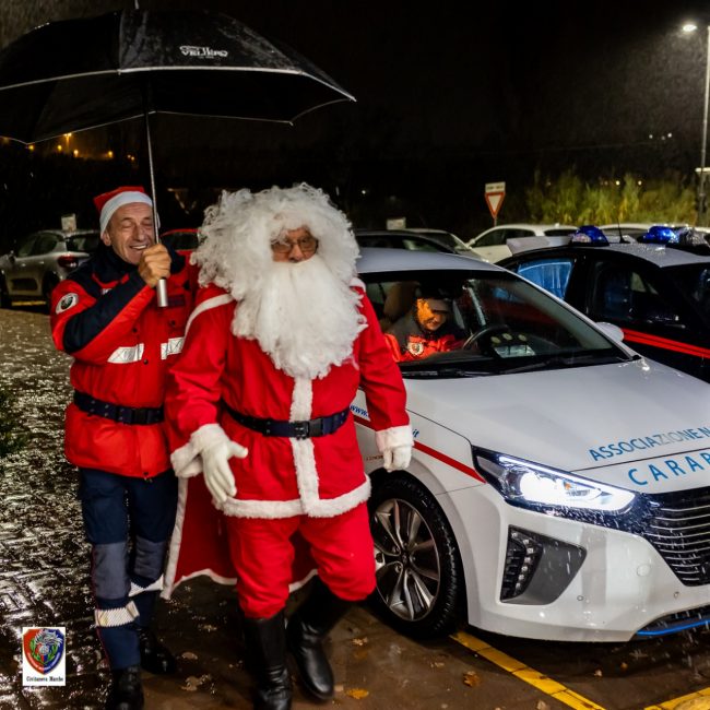 Babbo-Natale-carabinieri-8-650x650