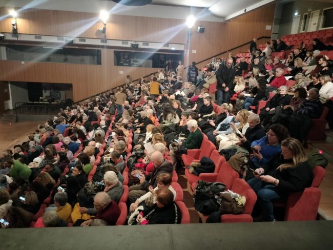 Foto-1-spettacolo-teatrale-650x488