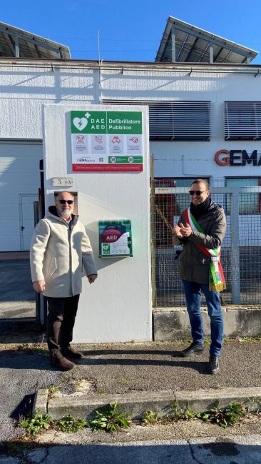 defibrillatore-gemagroup4-366x650