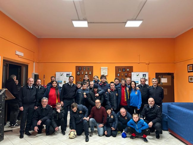 foto-di-gruppo-presso-base-aeronautica