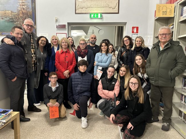 inaugurazione-targa-michael-Rocchetti-4-650x488