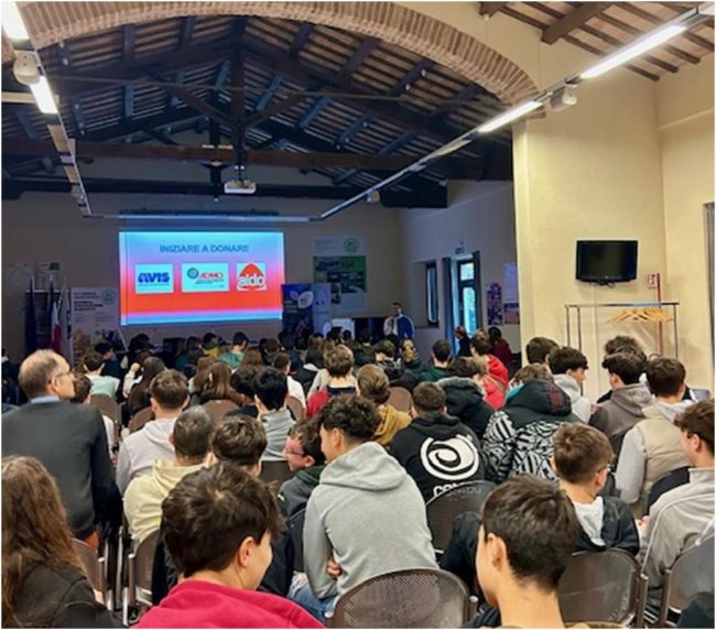 incontro-volontari-avis-admo-aido1-650x572