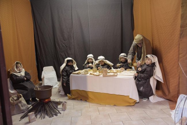 presepe-bambini-morrovalle-4-650x433