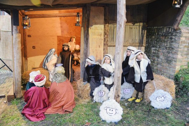 presepe-bambini-morrovalle-6-650x433