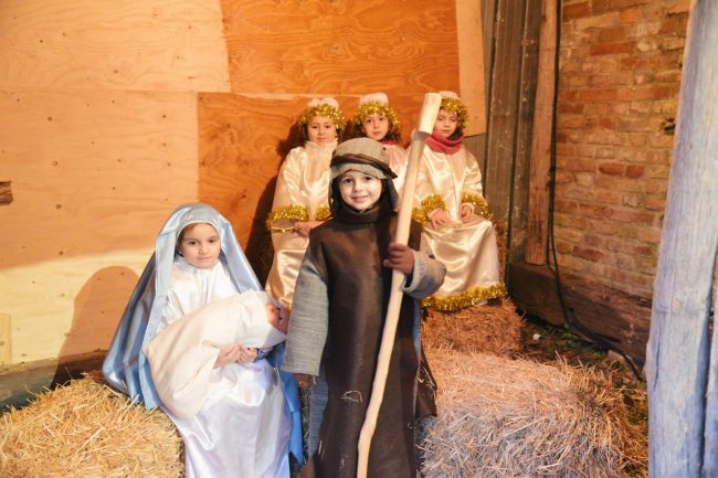 presepe-bambini-morrovalle-7-650x433