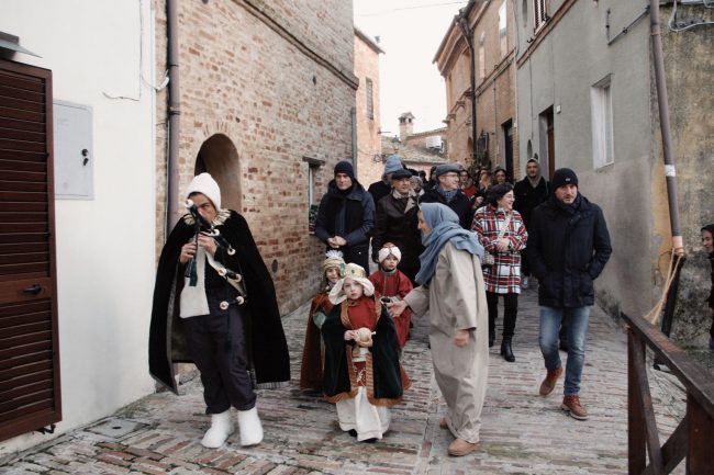 presepe-bambini-morrovalle-9-650x433