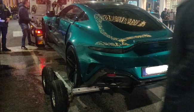 aston-martin-1-650x375