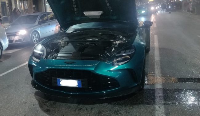aston-martin-3-650x377