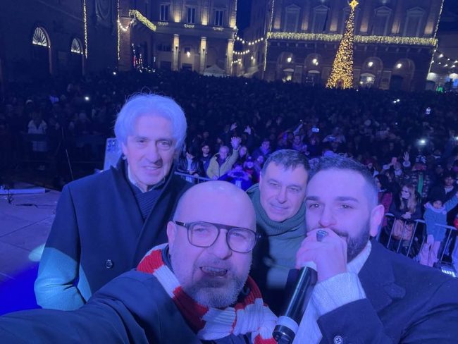 capodanno-piazza-macerata-1-650x488