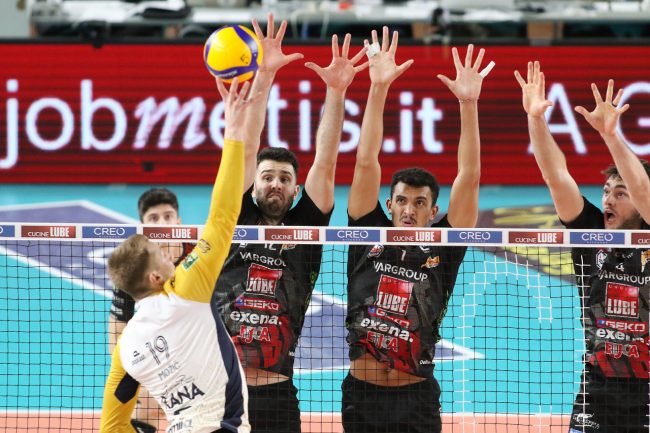 lube-volley-11-650x433