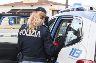 controlli-interforze-polizia-lungomare-sud-civitanova-FDM-2-325x216