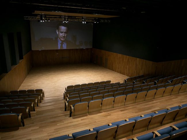 politeama-tolentino-sala-teatrale-spettacoli-768x576-1-650x488