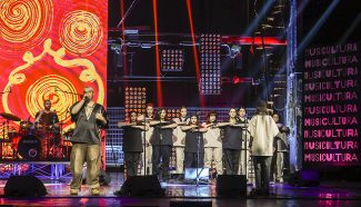 Belly-Button-e-il-Coro-Onda.1jpg-325x186